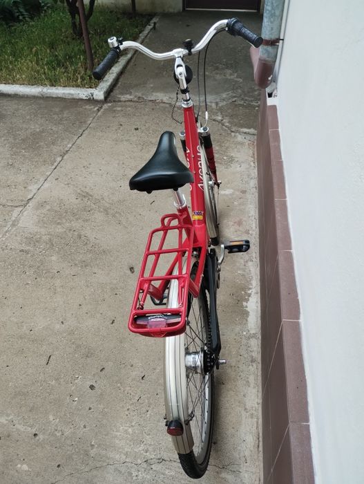 Bicicleta De Damă Avenue Din Aluminiu Foarte Usoară, Roți Pe 26, 7 Viteze in Butuc Sachs , Nouă