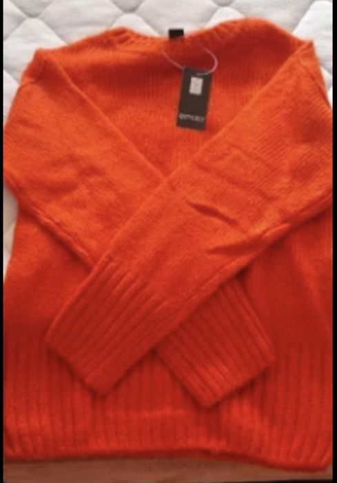 Нов пуловер -20€