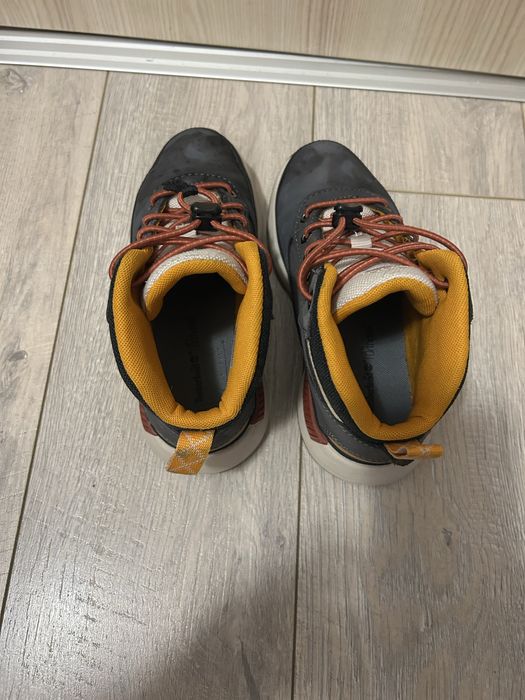 Bocanci timberland nr 31