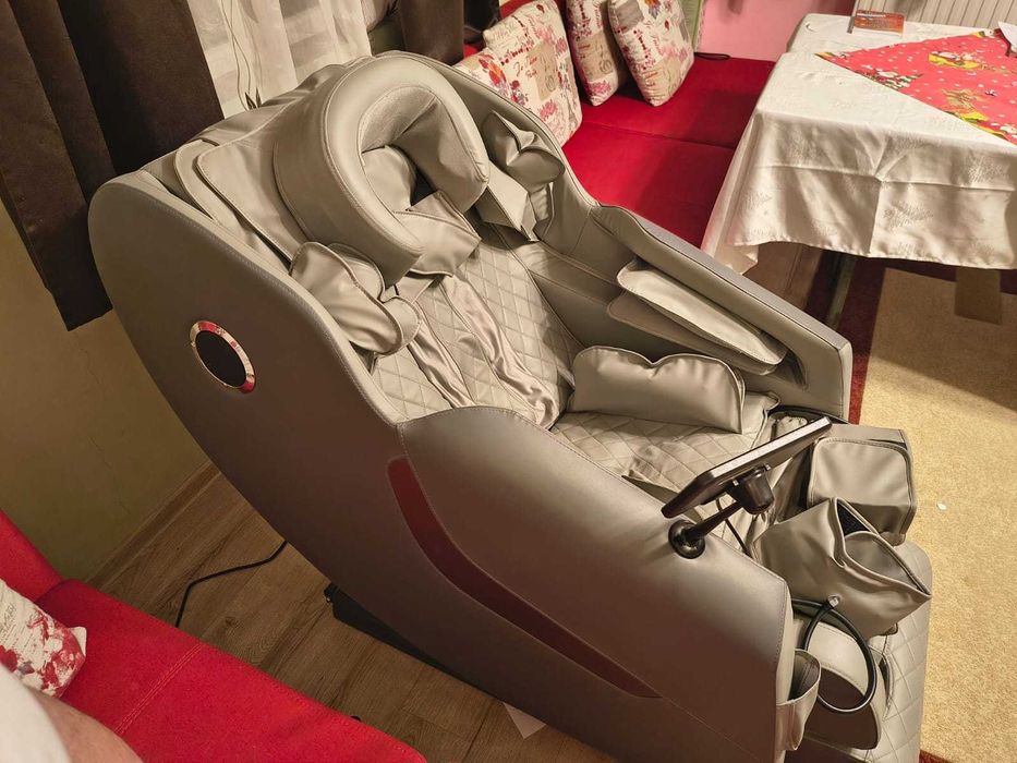 Vând fotoliu de masaj GAIUS (Gri), stare foarte bună.