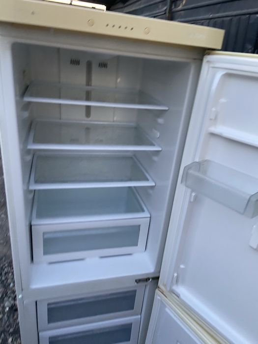 Продам холодильник Samsung