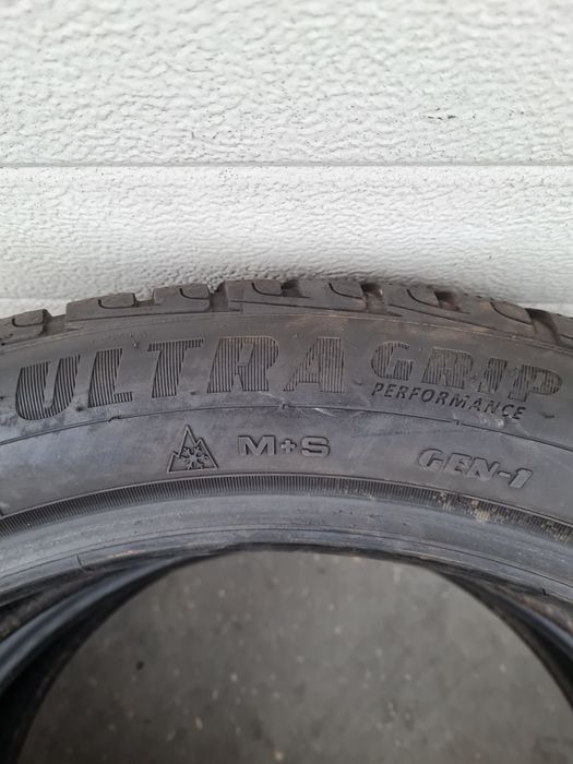 Зимни гуми 2 броя GOODYEAR UltraGrip 195 55 R20 дот 3419