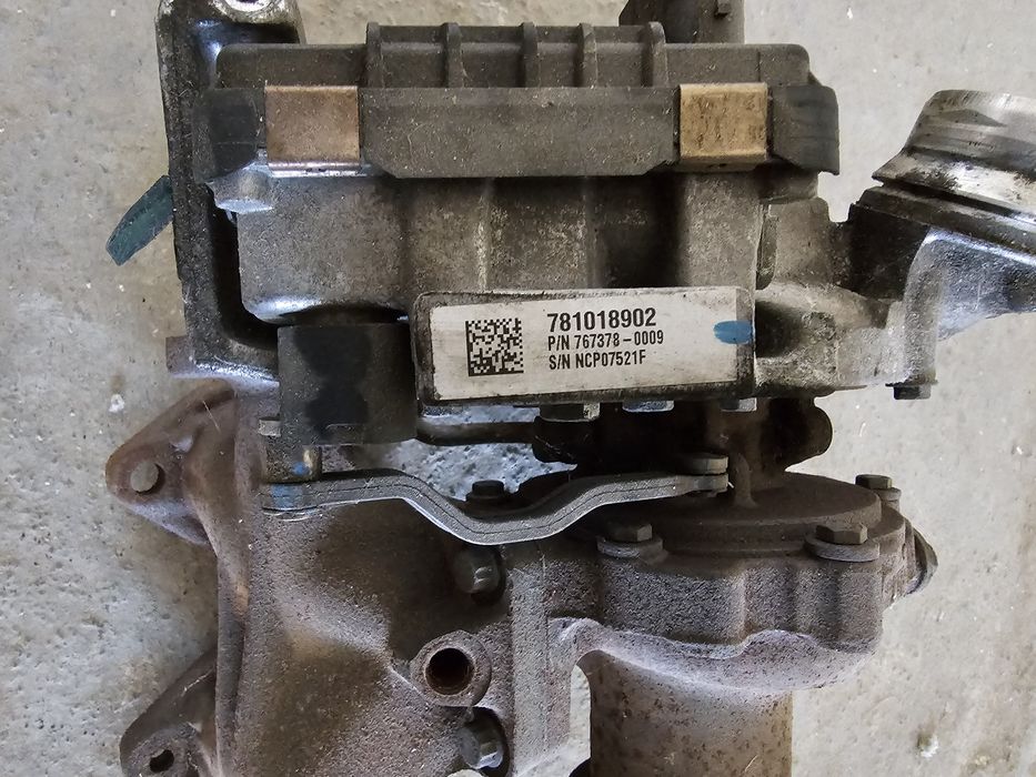 Turbo  , turbina  , turbosuflanta BMW 2.0 diesel , 143 cp , N47 , E87