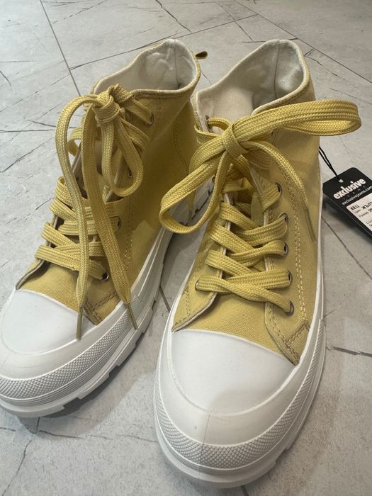 Продавам дамски кецове