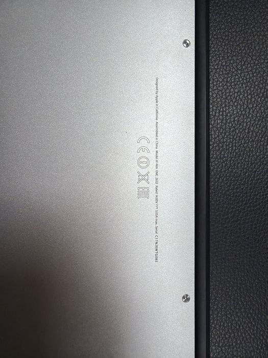 Vand mac book ait 13.3