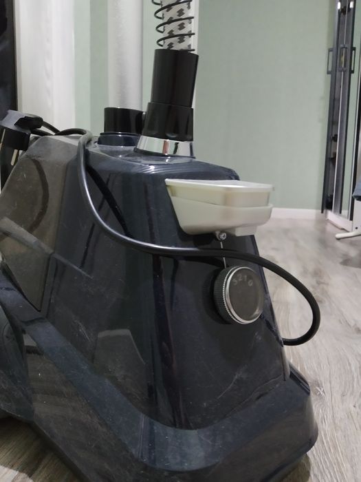 Продается паровой утюг