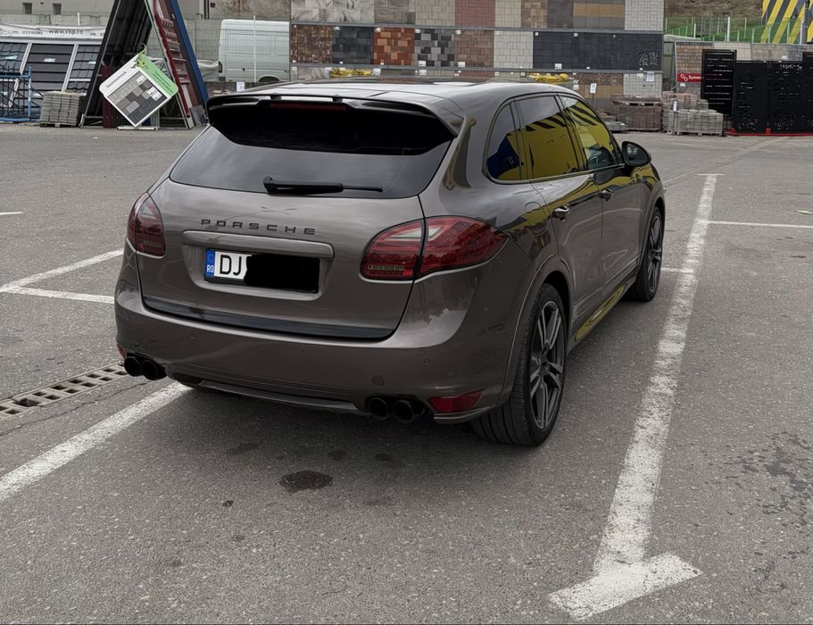PORSCHE Cayenne 2012 — imagine 3