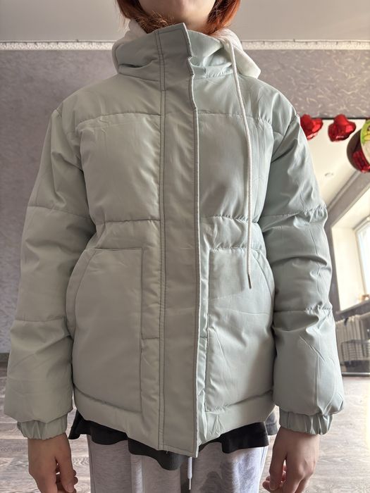 Весенняя куртка б/у