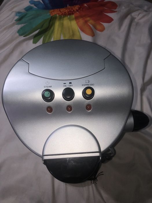 Se vinde aparat de cafea espresso