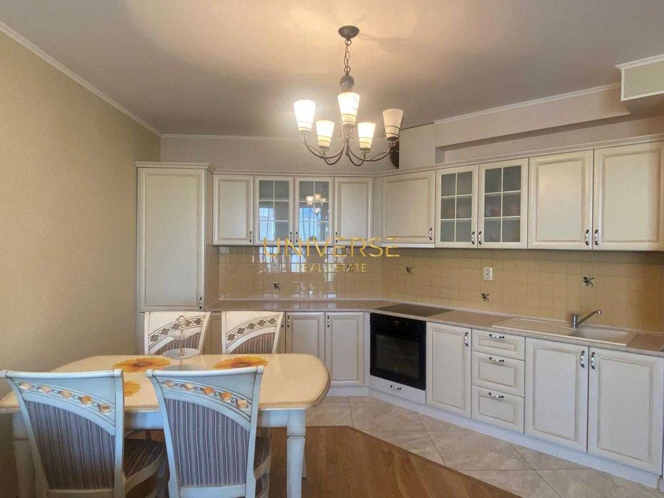 Продава се Тристаен апартамент в к.к. Слънчев бряг - 90 кв.м за 1400 €/кв.м - Снимка #1