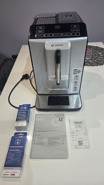 Кафеавтомат VeroCup 300 Сребристо BOSCH