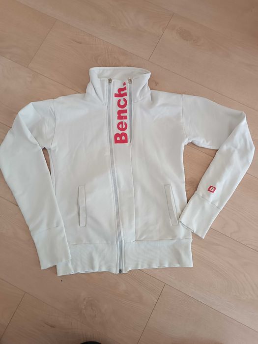 Спортни дамски дрехи