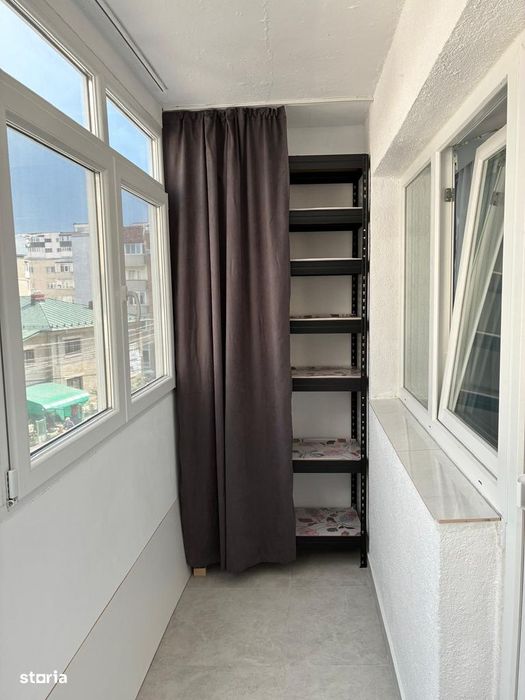 Apartament de închiriat 3 camere renovat | Ultracentral, Campina