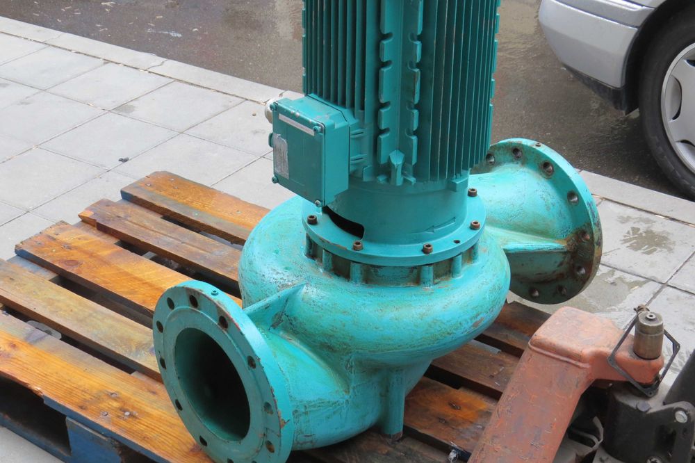 помпа вило - 11 кв. - ф ; 200 мм.