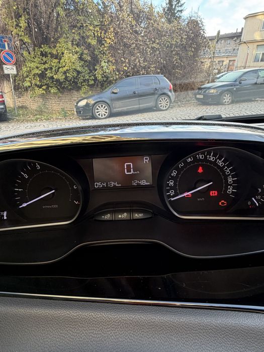 Пежо 208, 2016г,бензин, 54 000 км, първи собственик