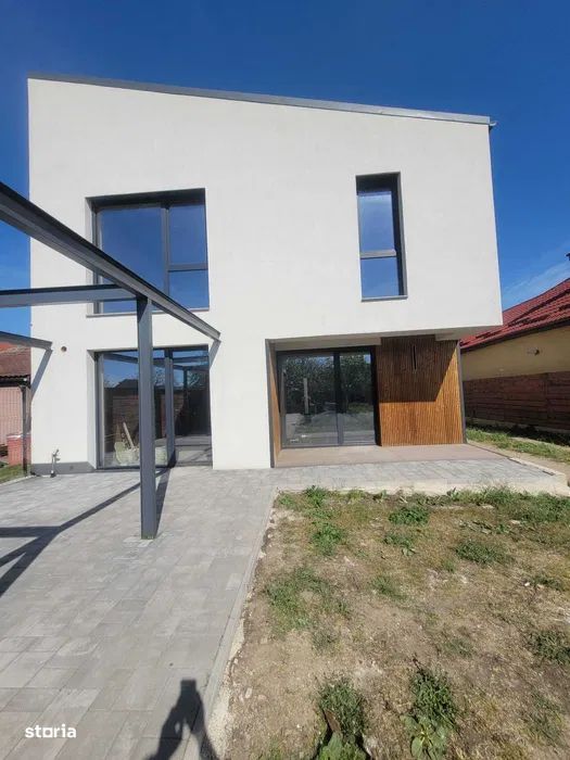 Casa individuala 166 mp utili si teren 450 mp in Someseni