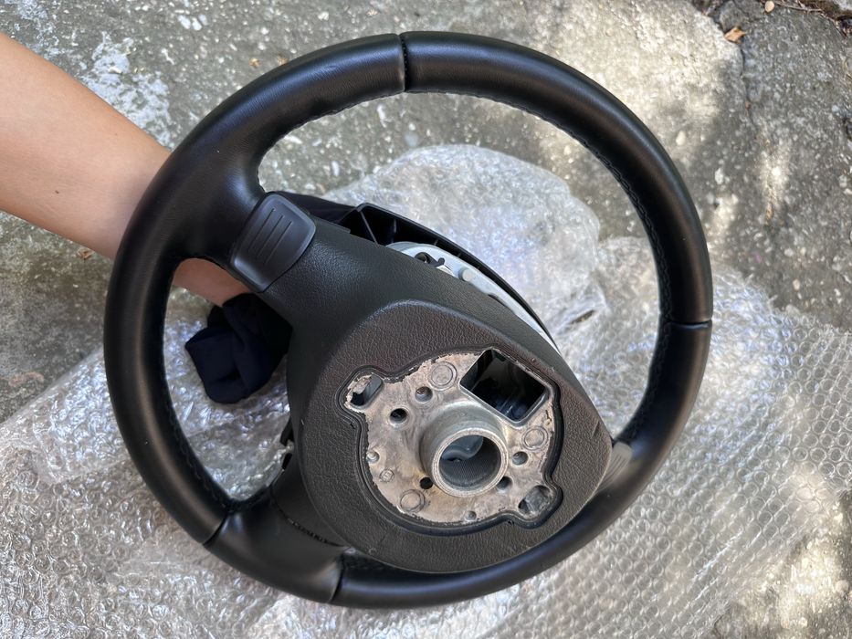 Волан с аербег и пера за Тигуан,Туаран,Голф и др