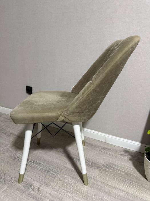 Стулья бежевого цвета