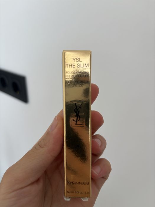 Продам популярную матовую стойкую помаду от бренда YSL