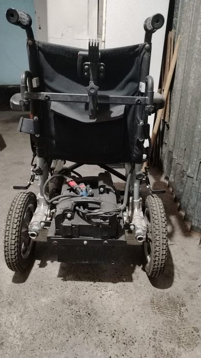 Продам инвалидную коляску. Электрически