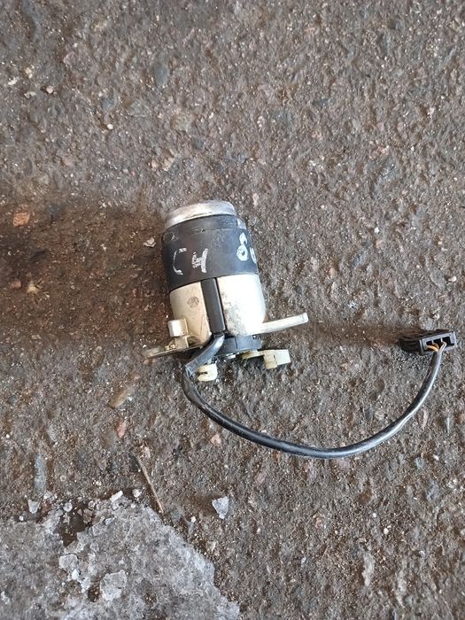 Замок багажника Ауди С4