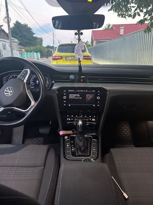 Vand Passat 2.0 diesel, 150 de cai, an 2022, km 220.000, automat 7+1