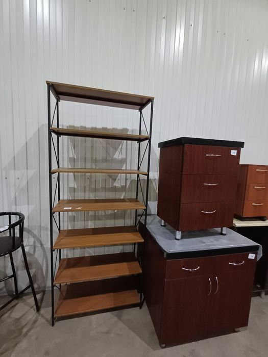 Диваны, столы,  стулья, мебель.