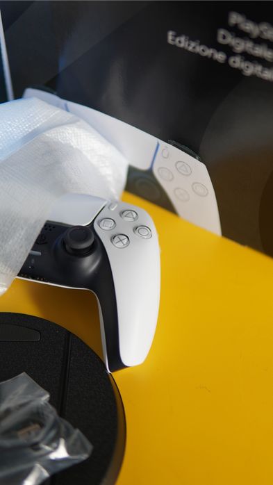 Продам PlayStation 5
