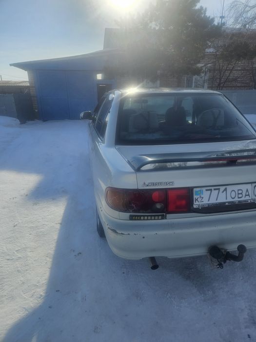 Продам лансер 1995года