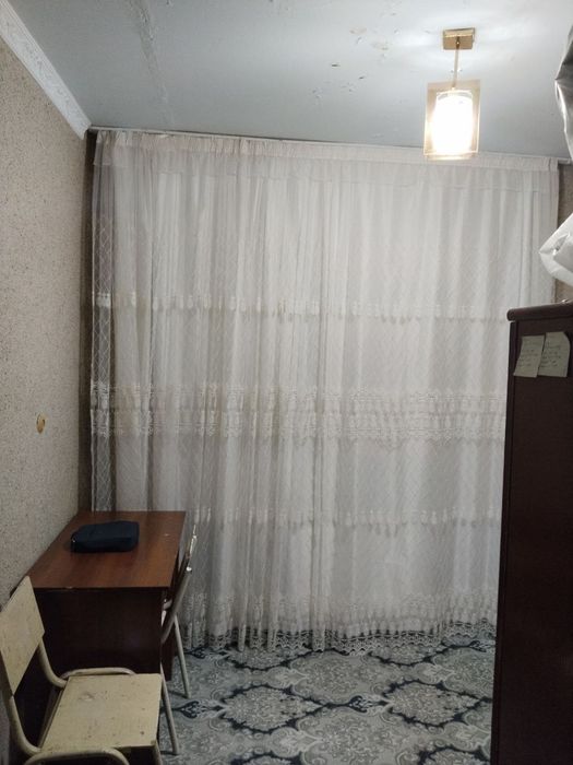 uch honalik uy  sotiladi