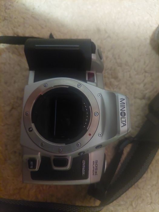 Aparat foto pe film,model vintage,vechi  body minolta 505-si