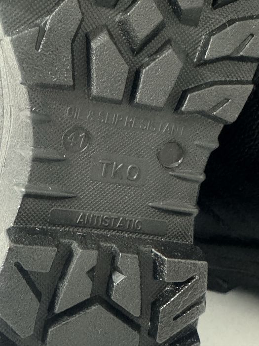 Берцы -зимние ,утепленные.Размер-41.Торг