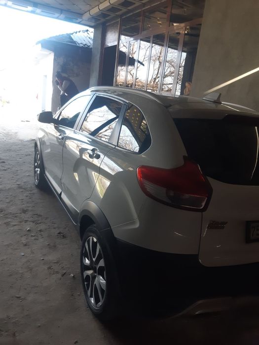 Lada X ray 2019yil 48000 probeg