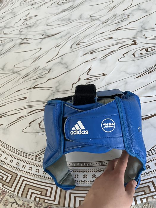 Боксерский шлем ADIDAS IBA