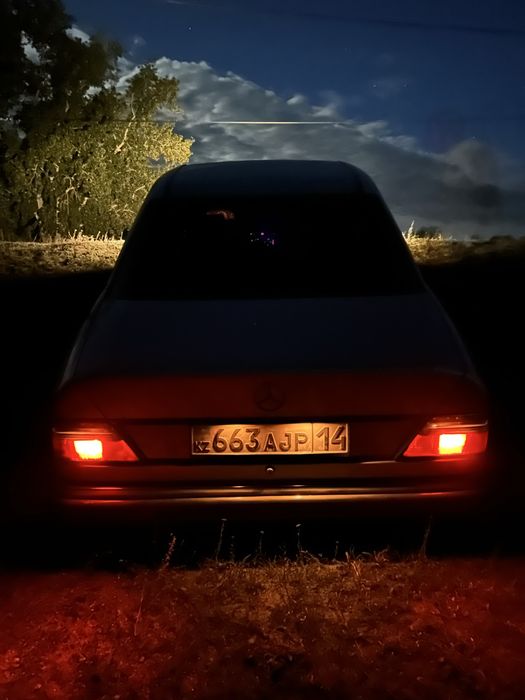 Mercedes benz 230e