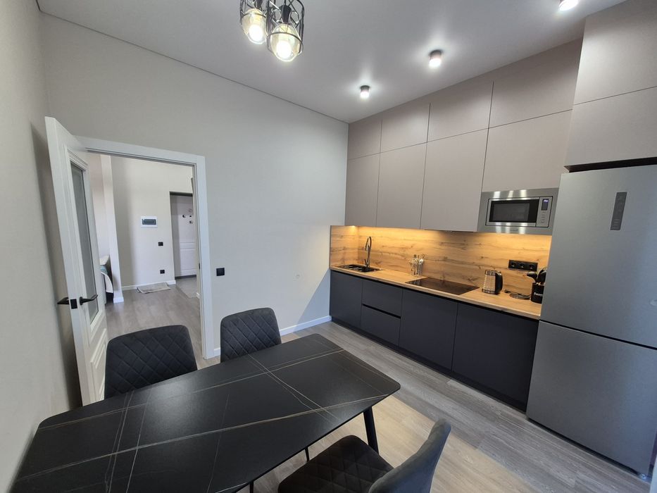 ЖК БӘЙТЕРЕК, 2000 тг