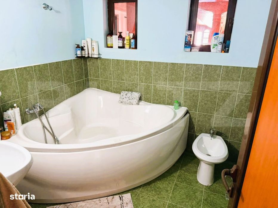 Hotel de vanzare, 2120 mp, zona Malini