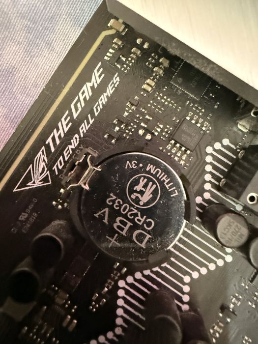Vand placa de baza ROG STRIX Z790-A GAMING WIFI D4