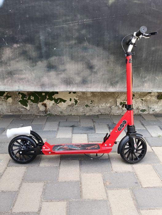 Trotineta/scooter/suspensie dublă/frână duală/max.100kg