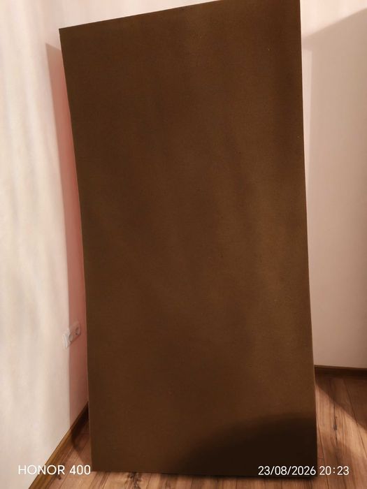 Vând 2 saltele 200 × 100 cm, grosime 20 cm – stare foarte bună
