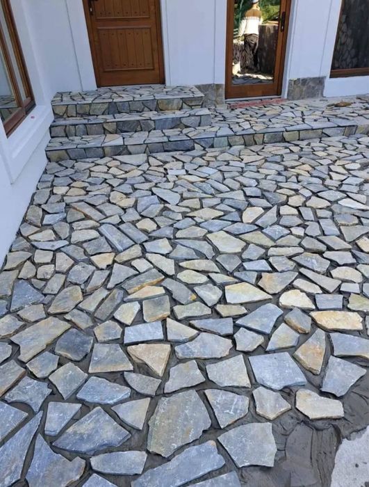 Vand si montez piatra naturala oriunde in tara