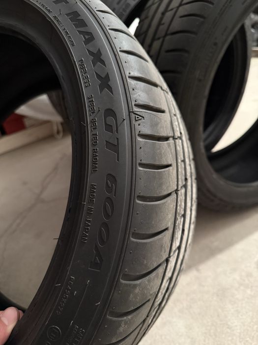 Шины летние Dunlop 245/40/18