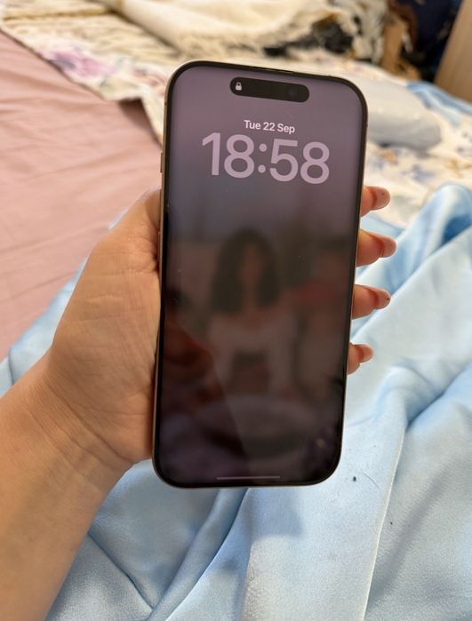 Vând iphon 13 pro