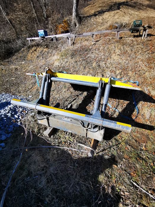 Lift oblon hidraulic zepro universal  maxim 1500kg