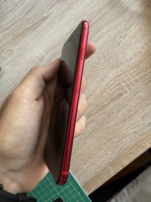 Iphone SE 2020 (Айфон СЕ 2020) 256gb
