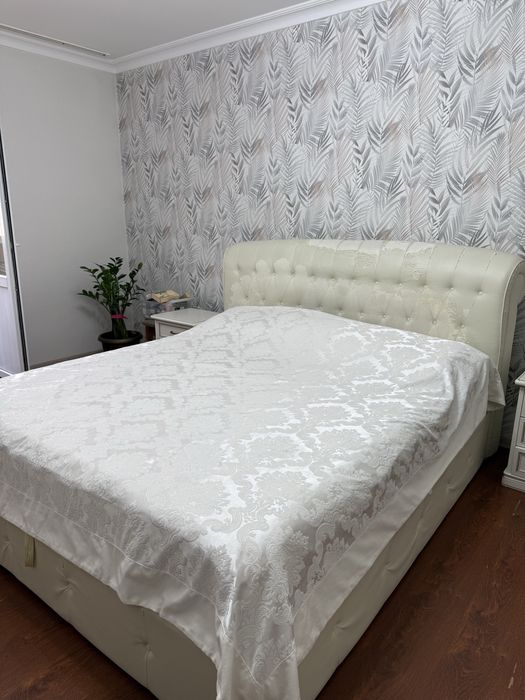 Кровать для спальни