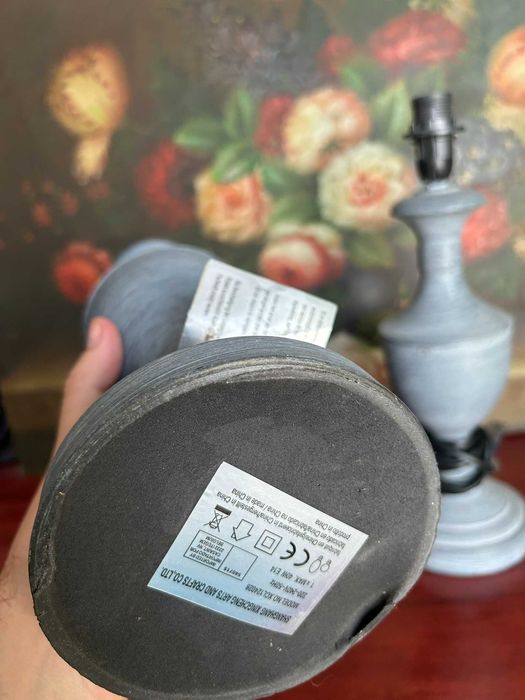A268 33cm H, 2 veioze Ca set