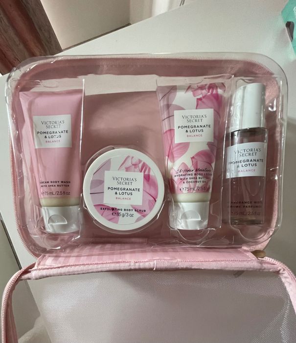 Victoria’s Secret комплект за тяло Нар и Лотос