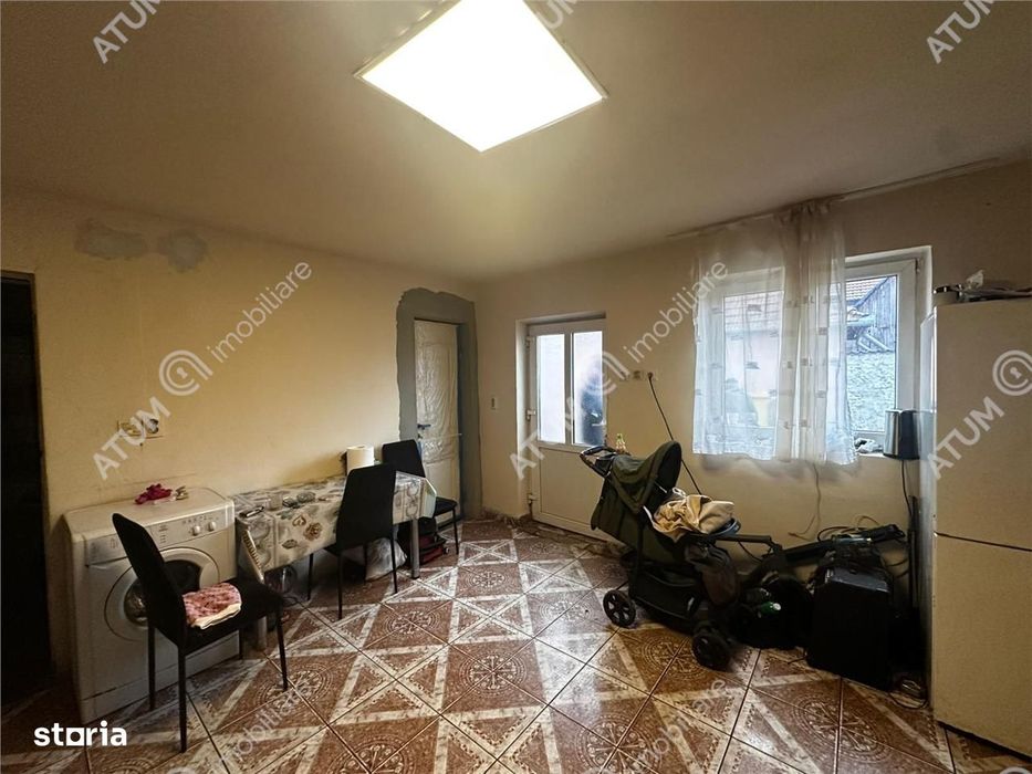 Casa individuala si teren de 863 mp in Cristian zona Primarie