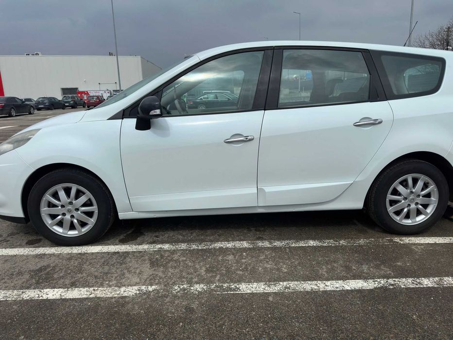 Renault Grand Scenic 2011 1.5 Dci 110 CP